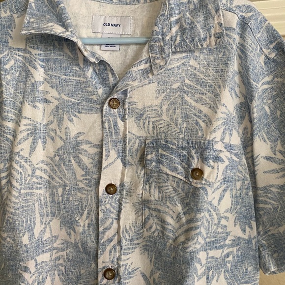 Boys Old Navy Print Button Down Shirt - Picture 3 of 6